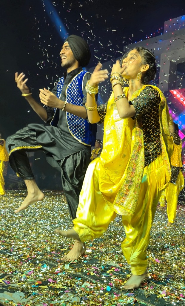 Punjabi Bhangra & Gidda Folk Dance Act